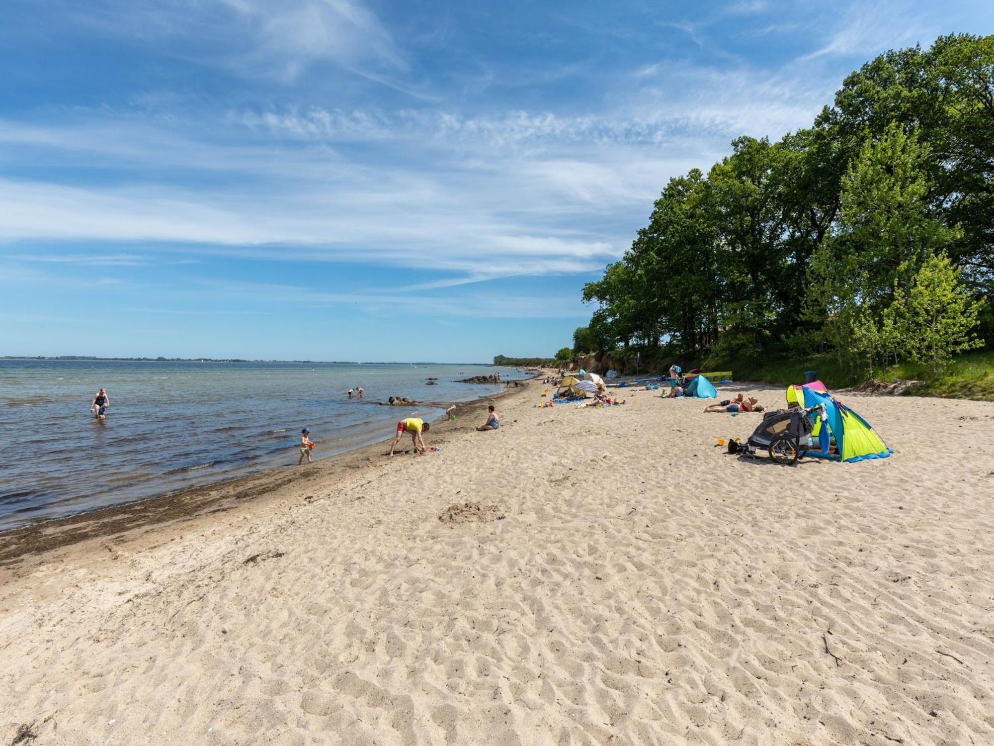 Pleasant Holiday Home In Zierow Near Sea Zewnętrze zdjęcie