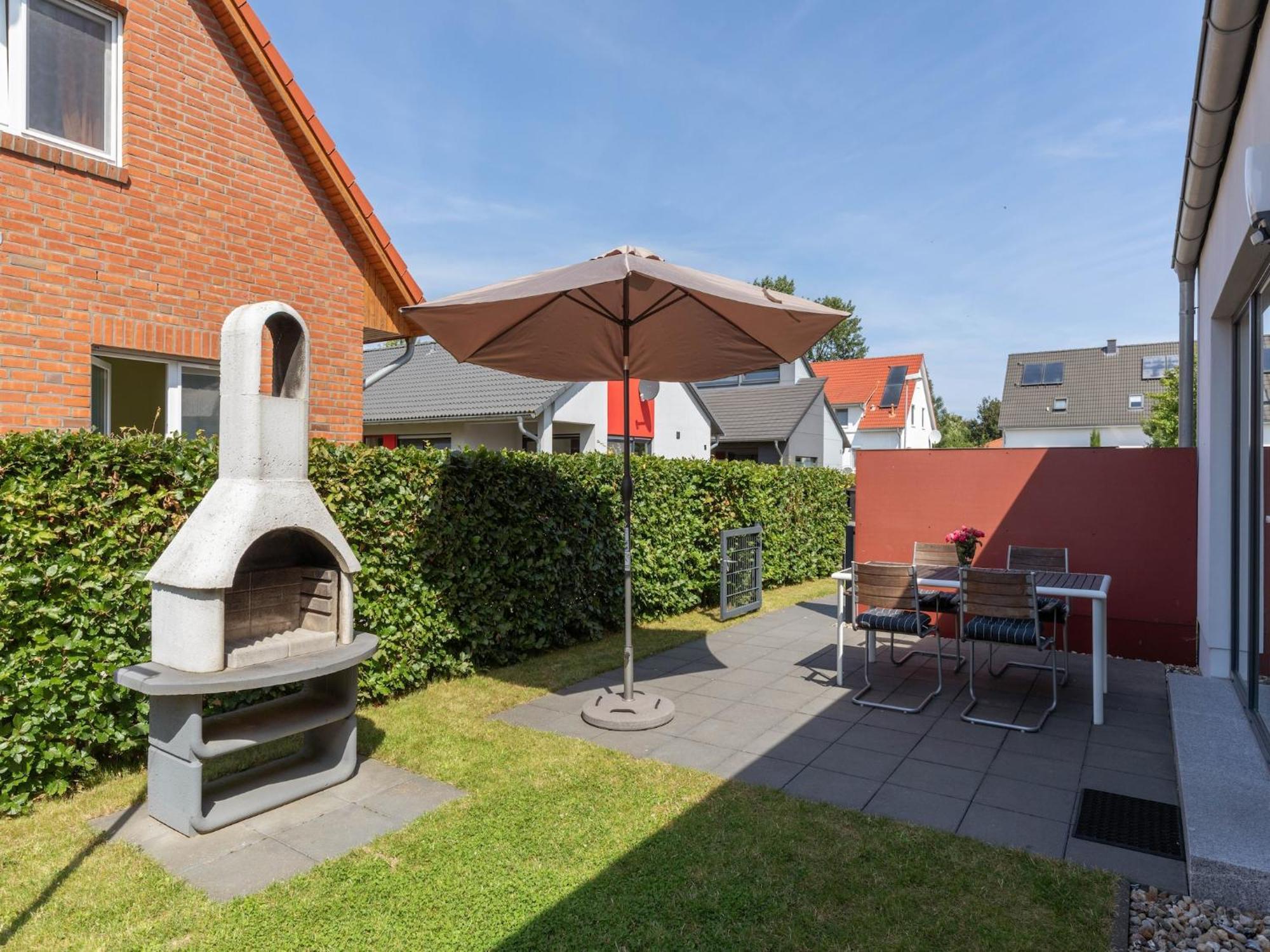 Pleasant Holiday Home In Zierow Near Sea Zewnętrze zdjęcie
